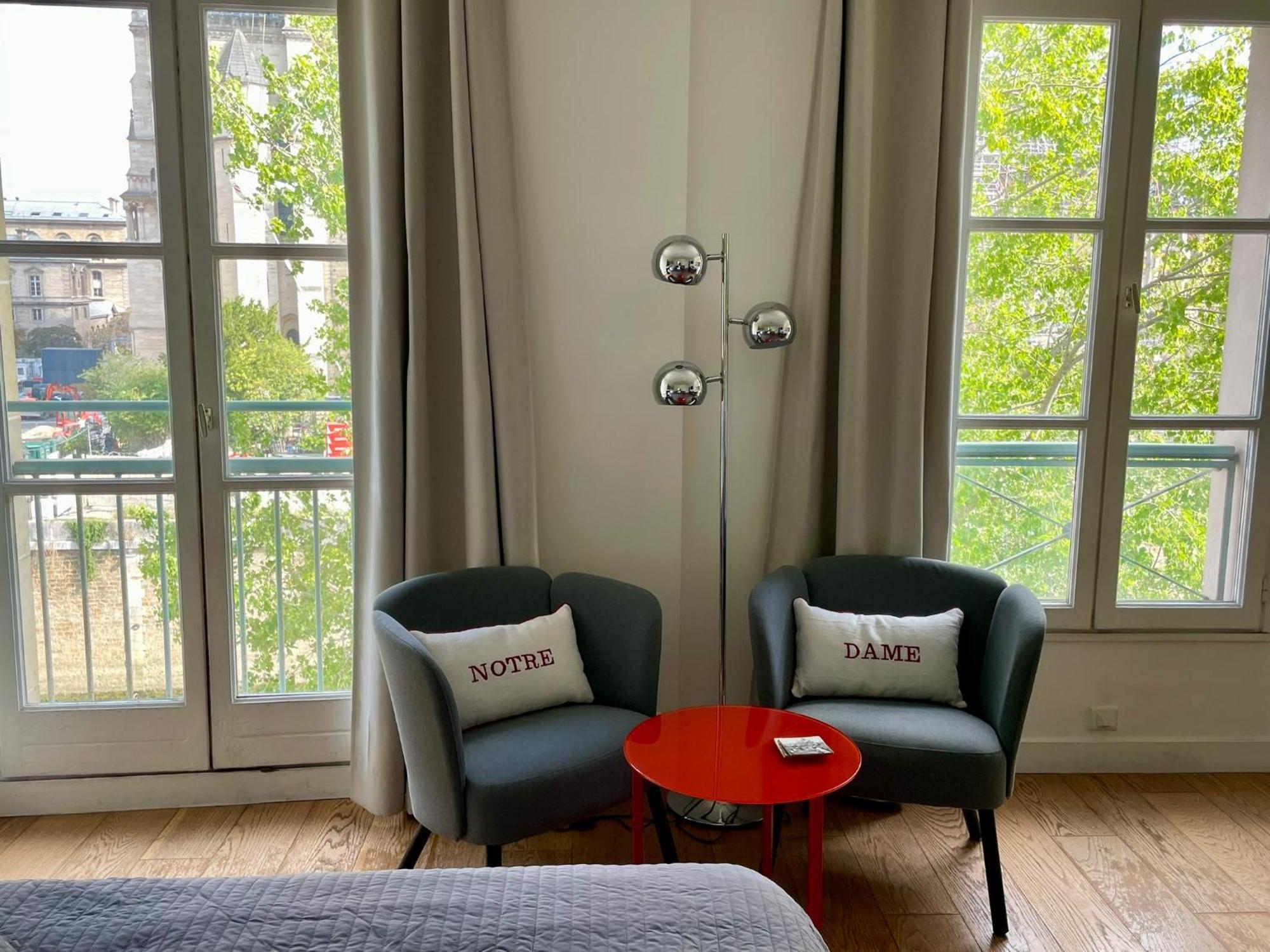 Le Notre Dame Apartment
